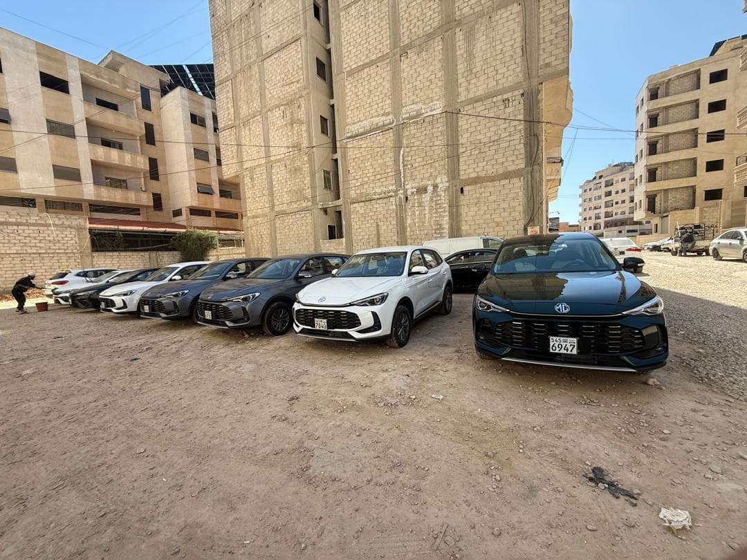سيارة MG image
