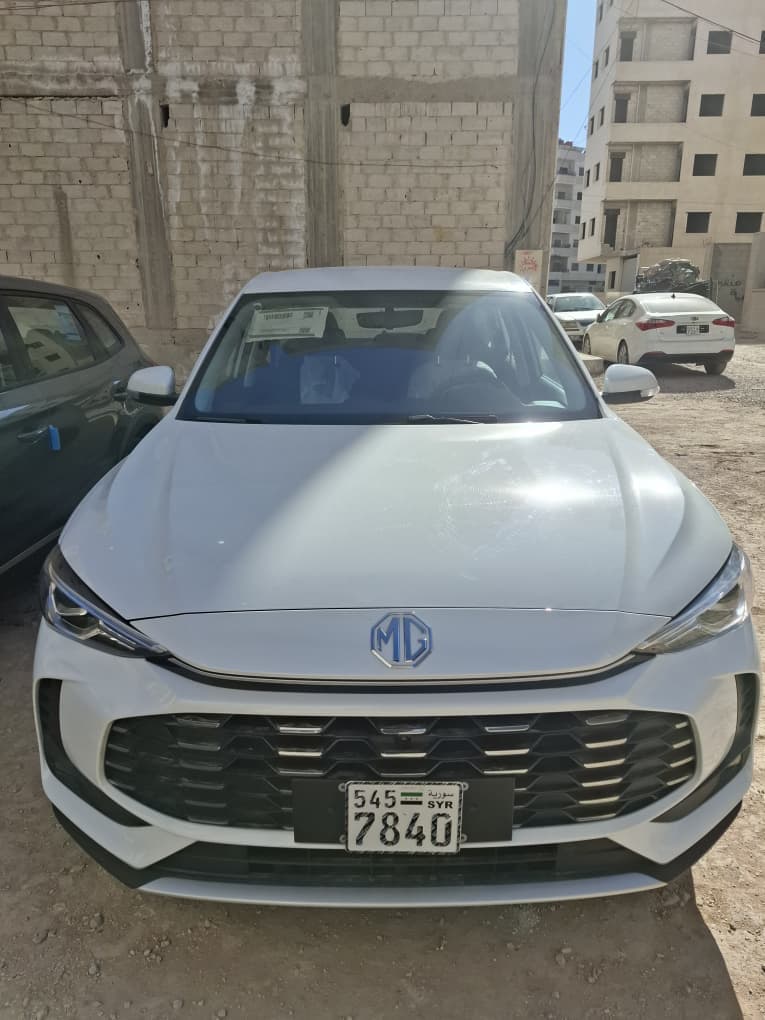 سيارة MG image