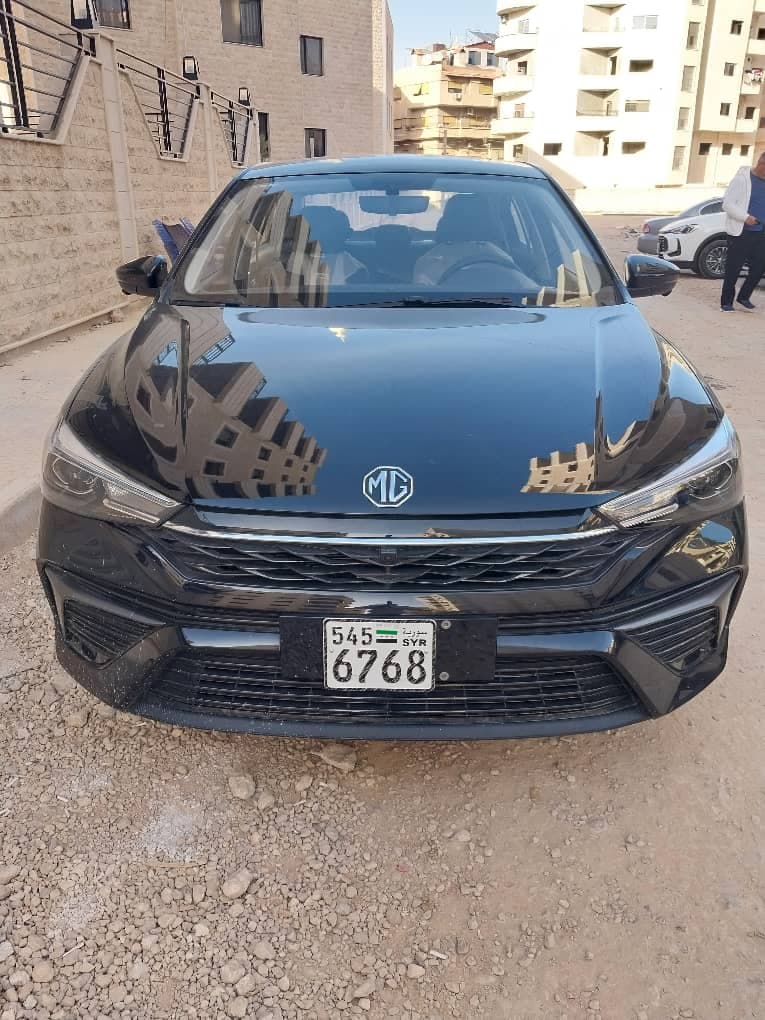 سيارة MG image